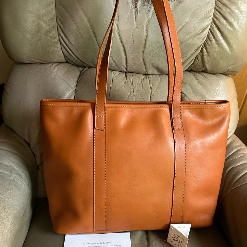 Frank Clegg Medium Laurelie Leather Zip Top Tote Tan EUC